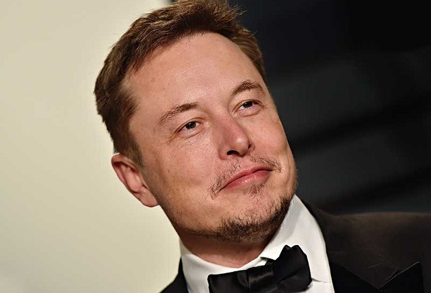 Частен самолет свързан с главния изпълнителен директор на Tesla Илон